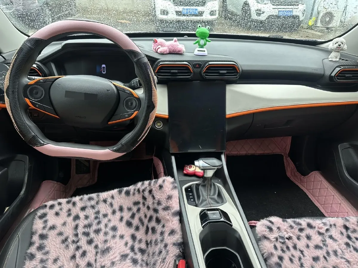 2023 DongFeng Aeolus YiXuan 1.5L 125HP L4 6DCT,autocango,china used car exporter,china ev exporter,chinese used car exporter,chinese used ev exporter