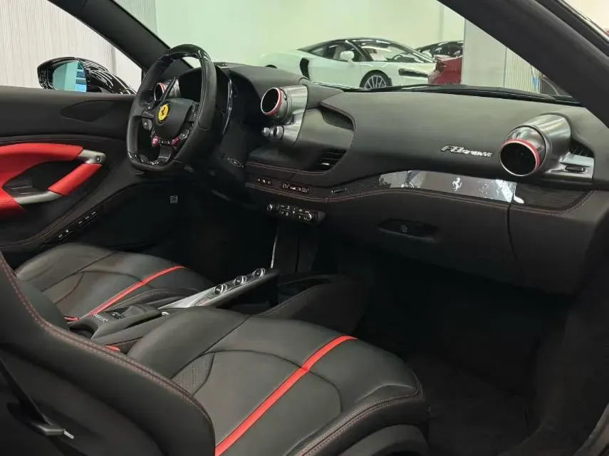 2019 Aston Martin DB11 5.2T 639HP V12 8AT,autocango,china used car exporter,china ev exporter,chinese used car exporter,chinese used ev exporter