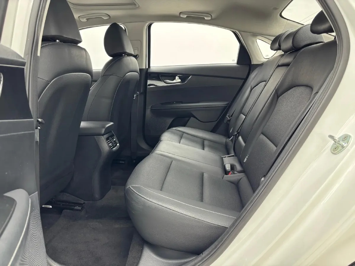 2021 Kia K3 1.5L 115HP L4 CVT,autocango,china used car exporter,china ev exporter,chinese used car exporter,chinese used ev exporter