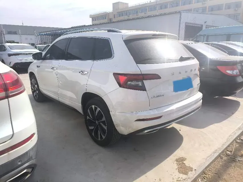 2022 Skoda Karoq 1.4T 150HP L4 7DCT,autocango,china used car exporter,china ev exporter,chinese used car exporter,chinese used ev exporter