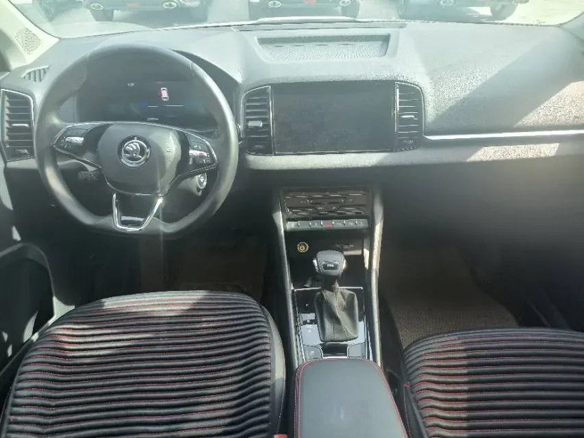 2022 Skoda Karoq 1.4T 150HP L4 7DCT,autocango,china used car exporter,china ev exporter,chinese used car exporter,chinese used ev exporter