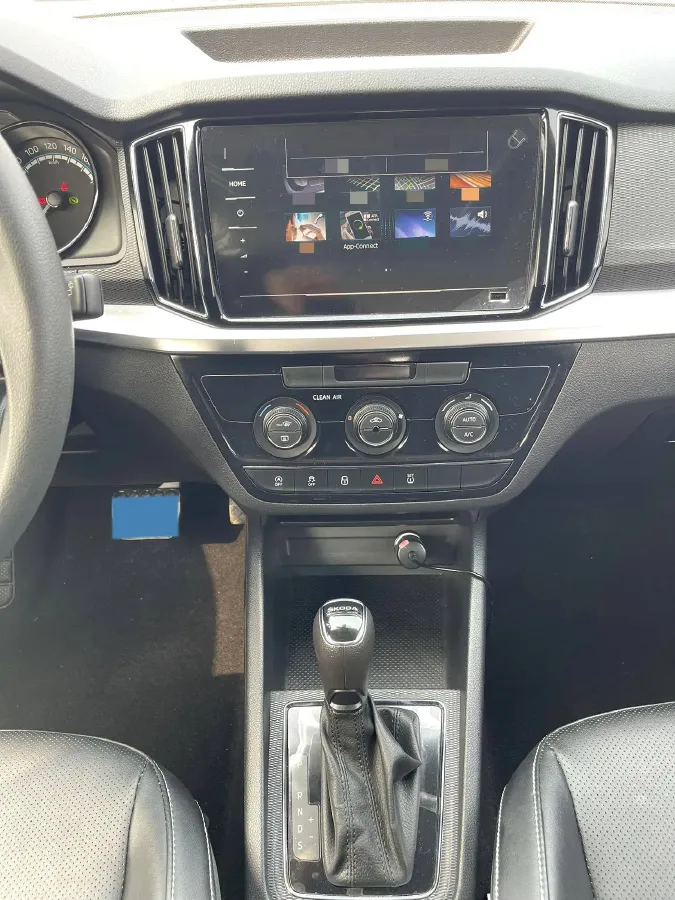 2021 Skoda Kamiq 1.5L 112HP L4 6AT,autocango,china used car exporter,china ev exporter,chinese used car exporter,chinese used ev exporter