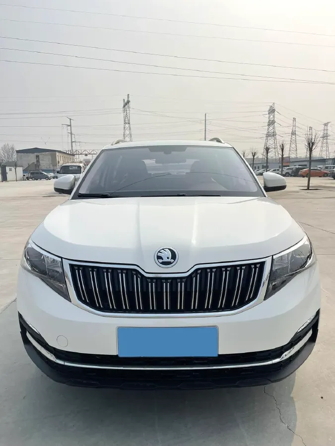 2021 Skoda Kamiq 1.5L 112HP L4 6AT,autocango,china used car exporter,china ev exporter,chinese used car exporter,chinese used ev exporter