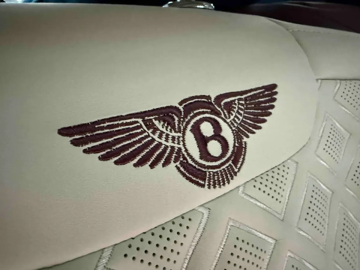 2022 Bentley Flying Spur 4.0T 550HP V8 8DCT,autocango,china used car exporter,china ev exporter,chinese used car exporter,chinese used ev exporter