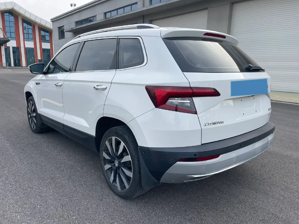 2020 Skoda Karoq 1.4T 150HP L4 7DCT,autocango,china used car exporter,china ev exporter,chinese used car exporter,chinese used ev exporter