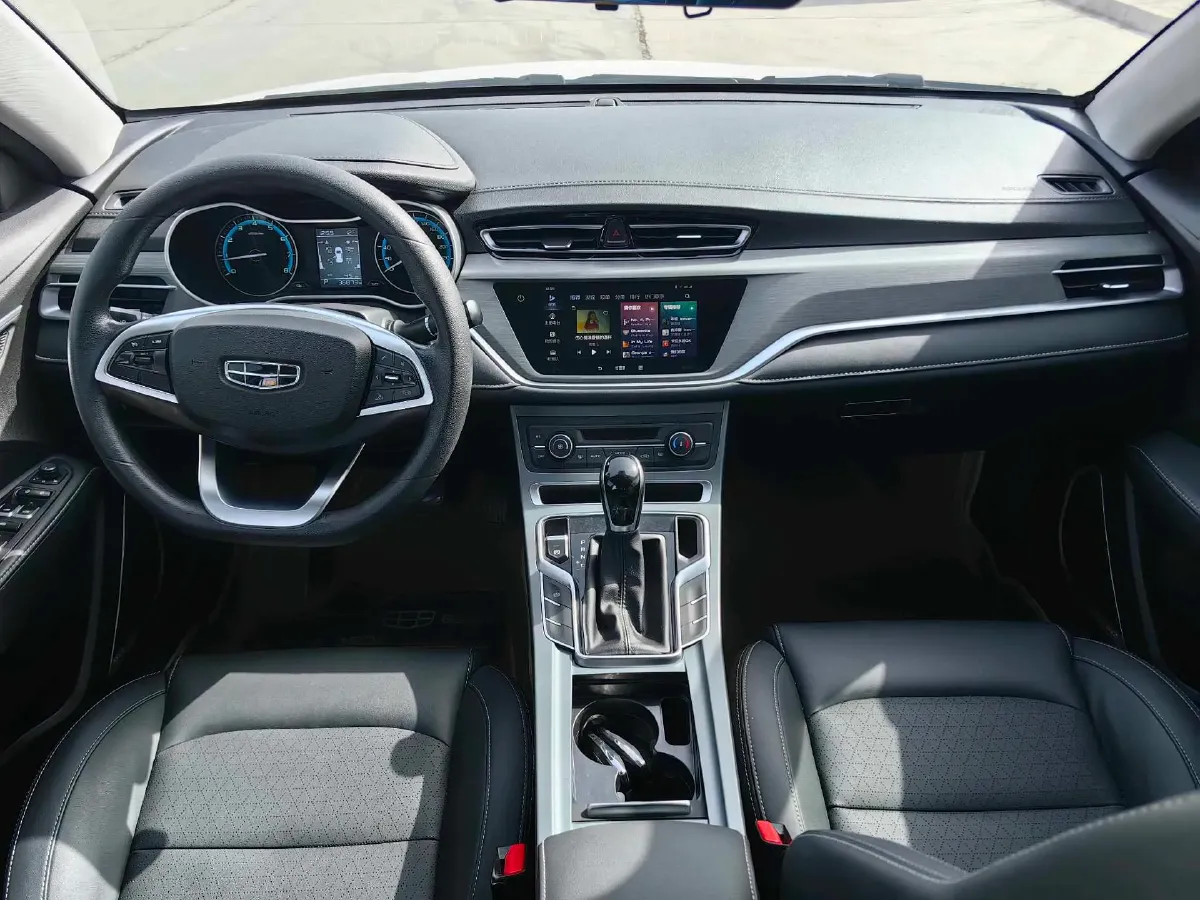 2021 Geely Binray 1.4T 141HP L4 CVT,autocango,china used car exporter,china ev exporter,chinese used car exporter,chinese used ev exporter