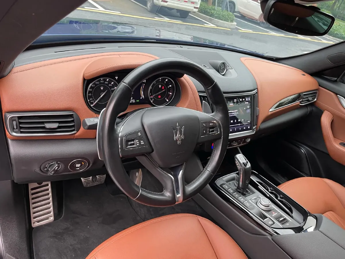 2021 Maserati Levante 3.0T 350HP V6 8AT,autocango,china used car exporter,china ev exporter,chinese used car exporter,chinese used ev exporter