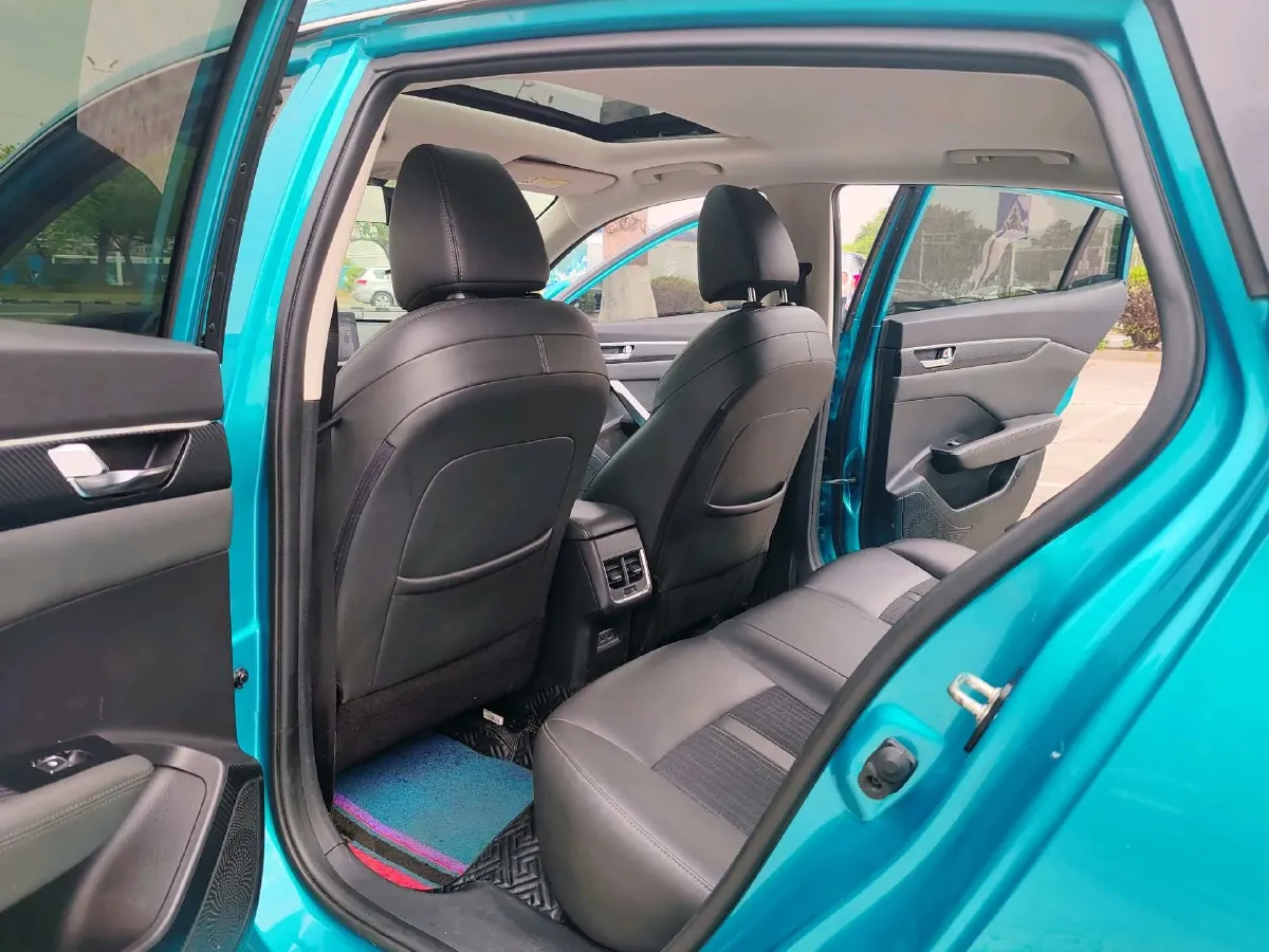 2020 DongFeng Aeolus YiXuan 1.5T 150HP L4 6DCT,autocango,china used car exporter,china ev exporter,chinese used car exporter,chinese used ev exporter