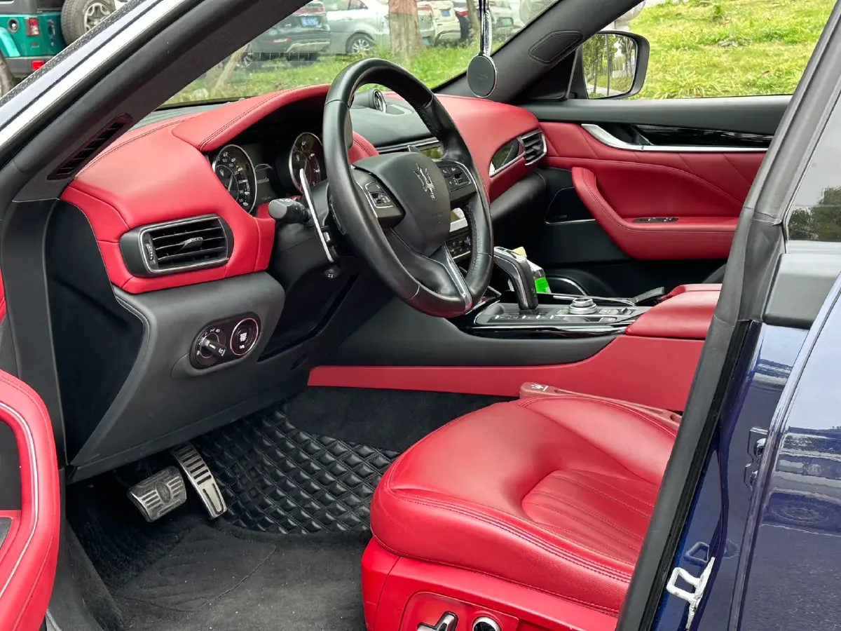 2021 Maserati Levante 3.0T 350HP V6 8AT,autocango,china used car exporter,china ev exporter,chinese used car exporter,chinese used ev exporter