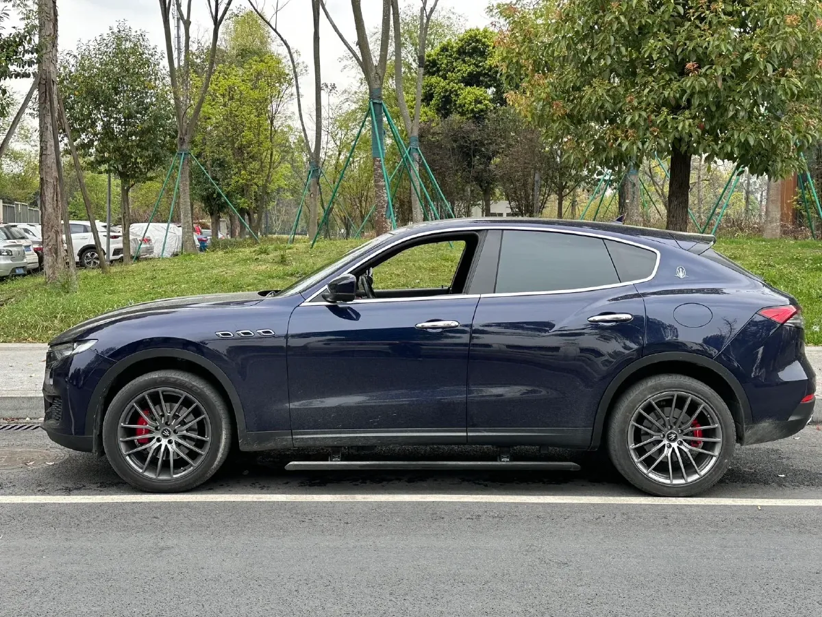 2021 Maserati Levante 3.0T 350HP V6 8AT,autocango,china used car exporter,china ev exporter,chinese used car exporter,chinese used ev exporter