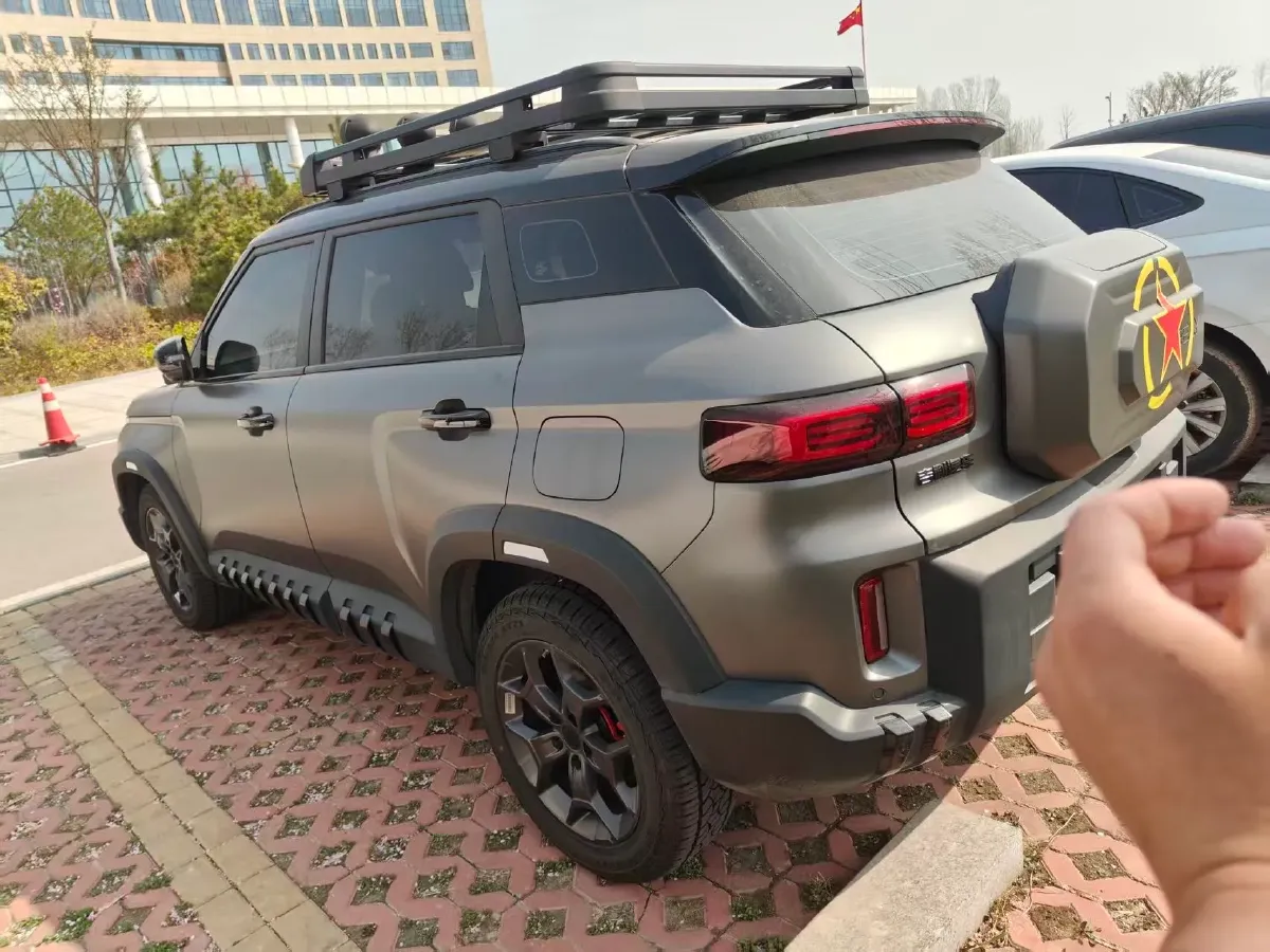 2025 Geely Cowboy 1.5T 181HP L4 7DCT,autocango,china used car exporter,china ev exporter,chinese used car exporter,chinese used ev exporter