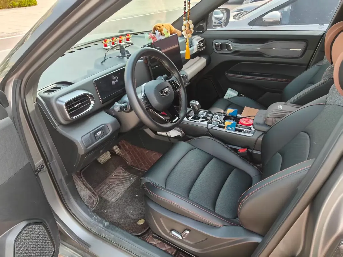 2025 Geely Cowboy 1.5T 181HP L4 7DCT,autocango,china used car exporter,china ev exporter,chinese used car exporter,chinese used ev exporter