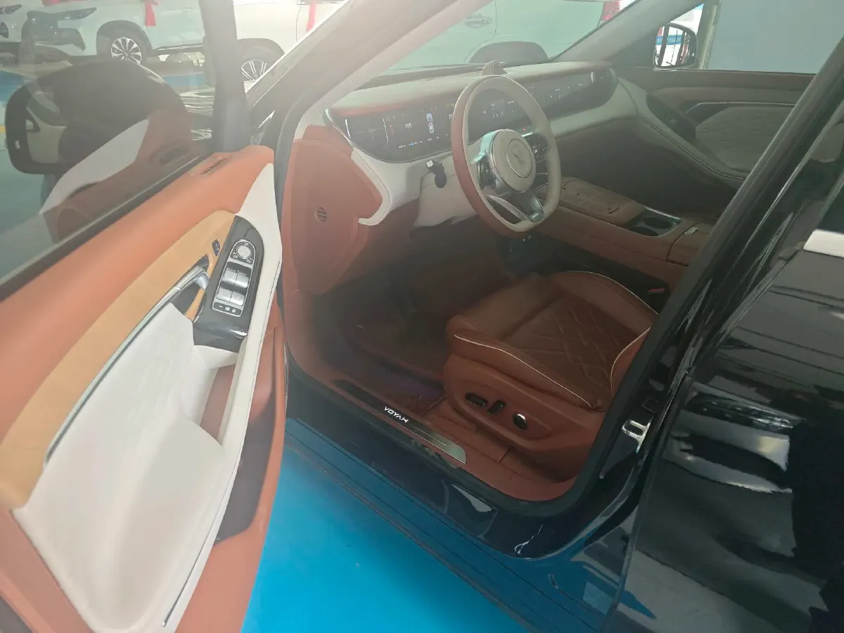 2024 Voyah FREE 1.5T 150HP L4 REEV 39.2KWH,autocango,china used car exporter,china ev exporter,chinese used car exporter,chinese used ev exporter