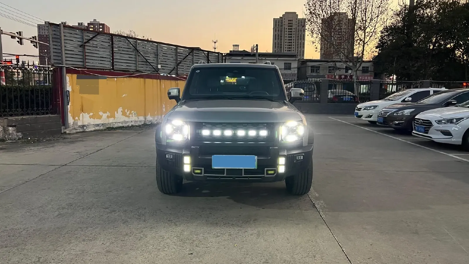 2024 Jetour ShanHai TravellerC-DM 1.5T 156HP L4 3DHT PHEV 43.24KWH,autocango,china used car exporter,china ev exporter,chinese used car exporter,chinese used ev exporter