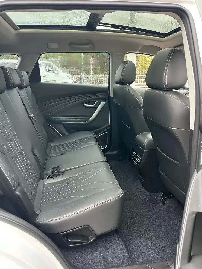 2021 Jetour X70M 1.5T 156HP L4 6DCT,autocango,china used car exporter,china ev exporter,chinese used car exporter,chinese used ev exporter