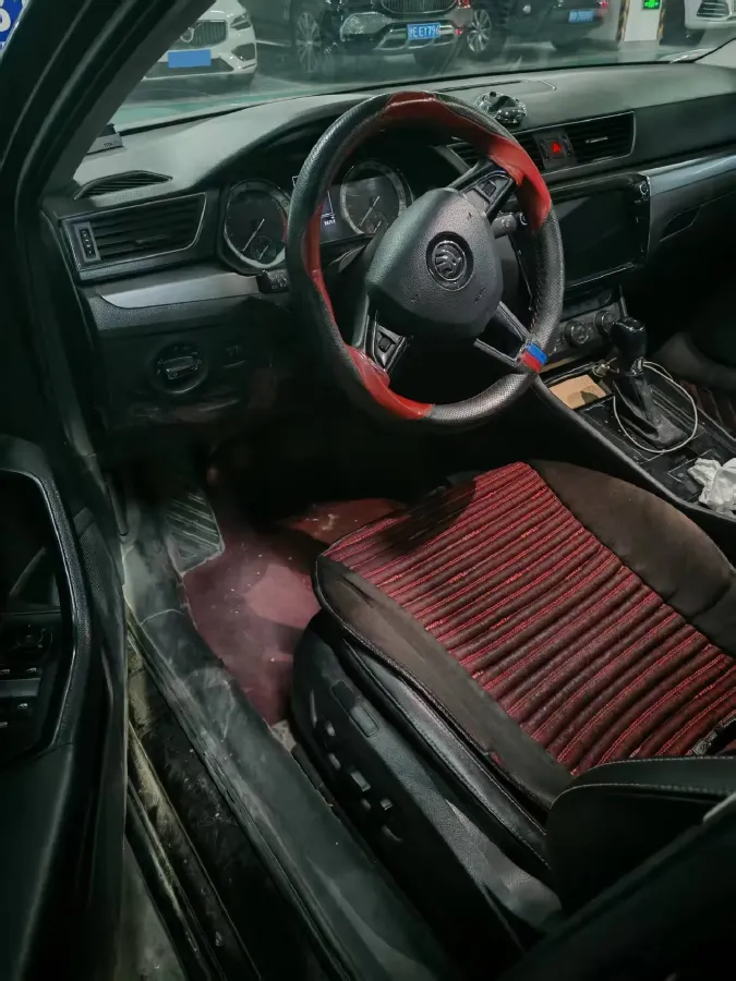 2018 Skoda Superb 1.8T 180HP L4 7DCT,autocango,china used car exporter,china ev exporter,chinese used car exporter,chinese used ev exporter