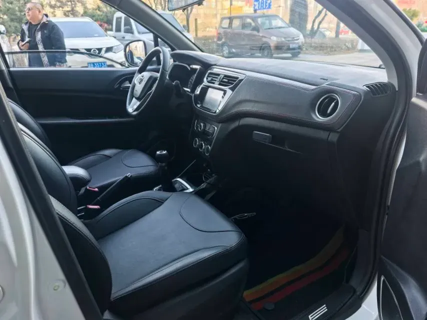 2017 BAW Battle Flag Pickup 2.8T 102HP L4 5MT,autocango,china used car exporter,china ev exporter,chinese used car exporter,chinese used ev exporter