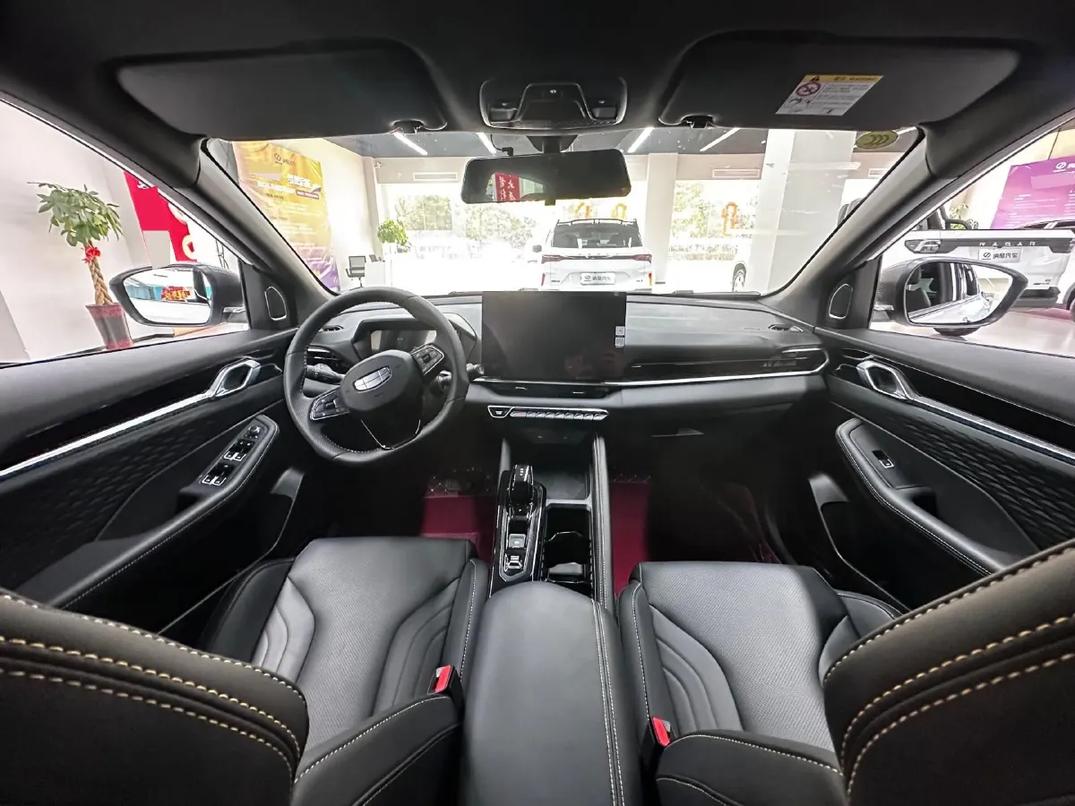 2025 Geely Coolray 1.5T 181HP L4 7DCT,autocango,china used car exporter,china ev exporter,chinese used car exporter,chinese used ev exporter