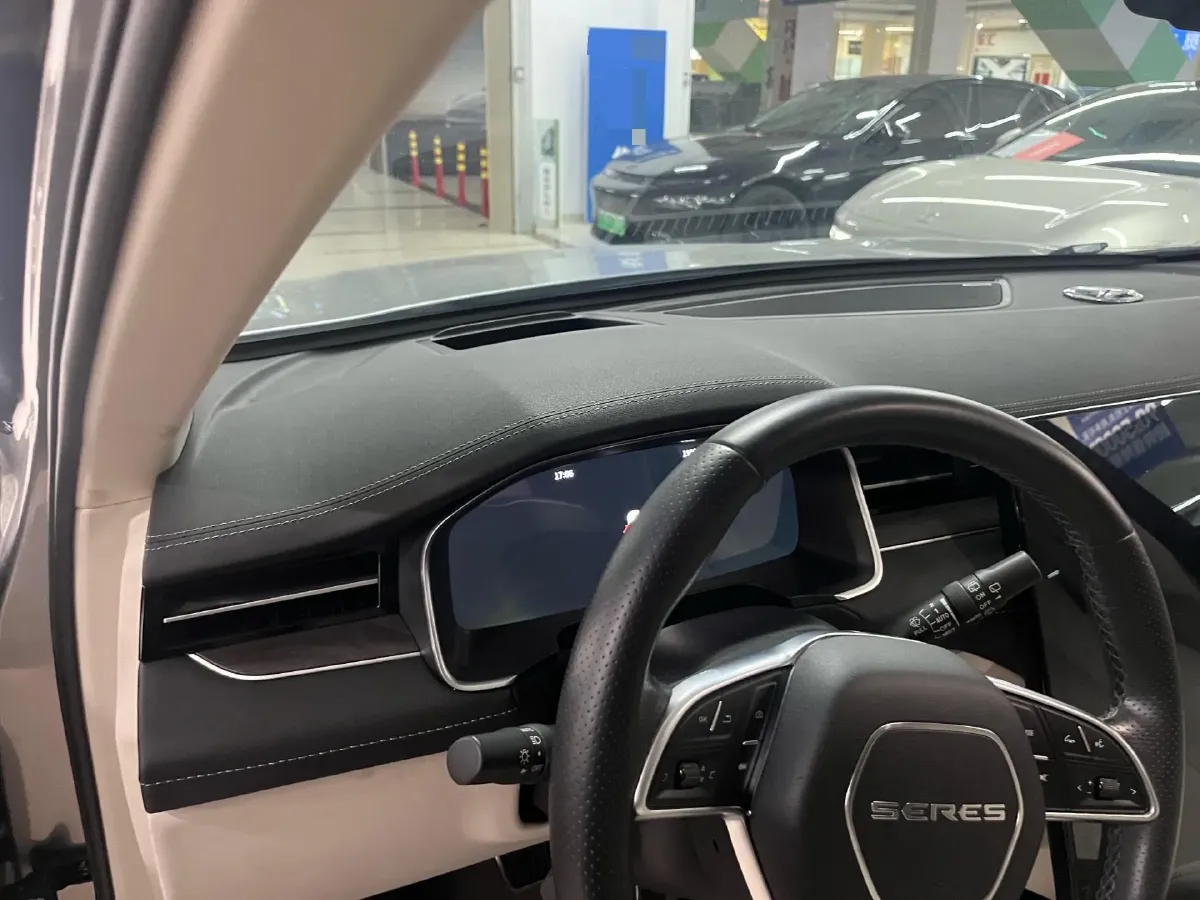 2021 SERES SF5 Range Extended 112HP REEV 35KWH,autocango,china used car exporter,china ev exporter,chinese used car exporter,chinese used ev exporter