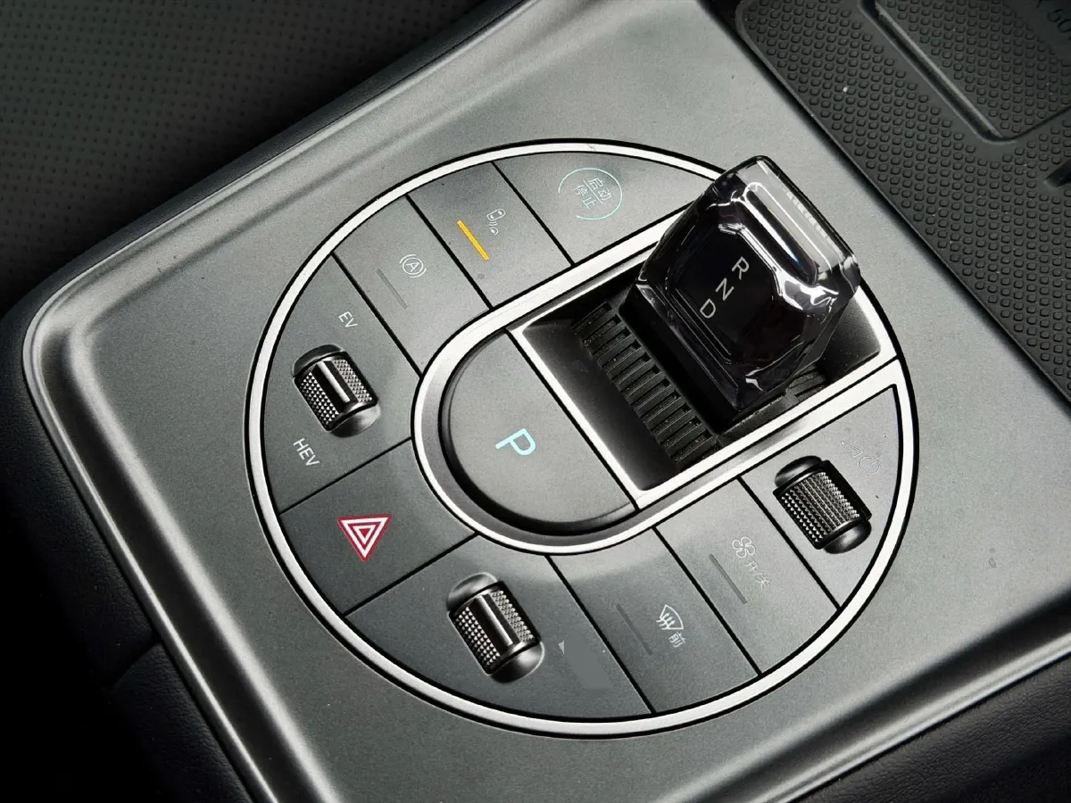 2025 BYD Sea Lion 05 DM-i 1.5L 101HP L4 E-CVT PHEV 18.3KWH,autocango,china used car exporter,china ev exporter,chinese used car exporter,chinese used ev exporter