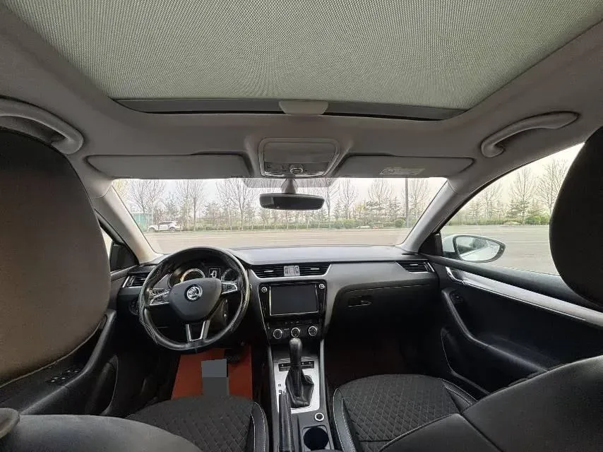 2018 Skoda Octavia 1.6L 110HP L4 6AT,autocango,china used car exporter,china ev exporter,chinese used car exporter,chinese used ev exporter