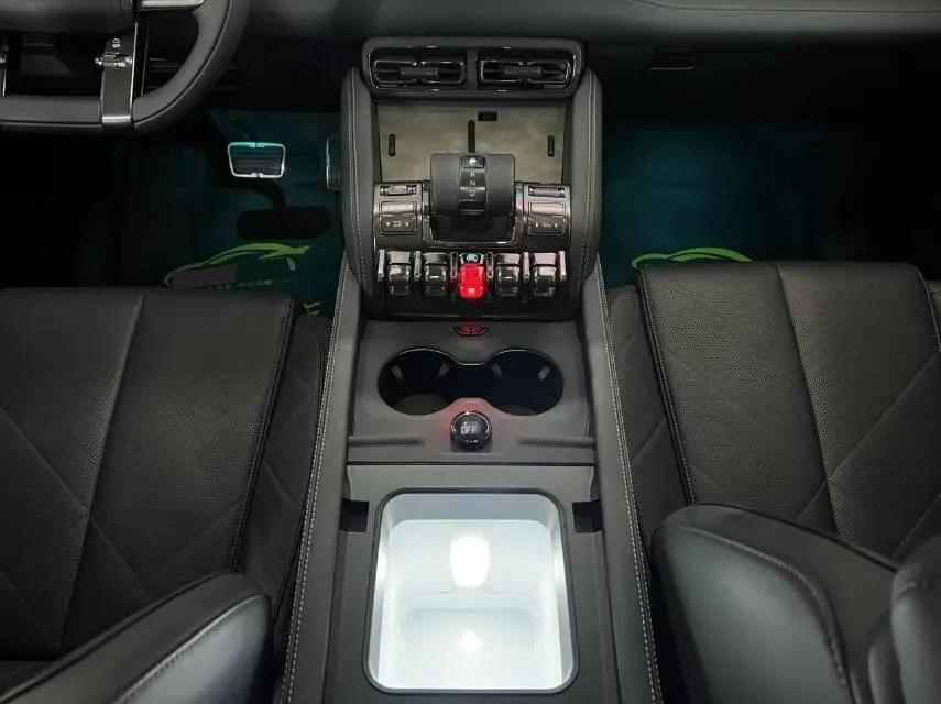 2023 FangChengBao Bao 5 1.5T 194HP L4 E-CVT PHEV 31.8KWH,autocango,china used car exporter,china ev exporter,chinese used car exporter,chinese used ev exporter