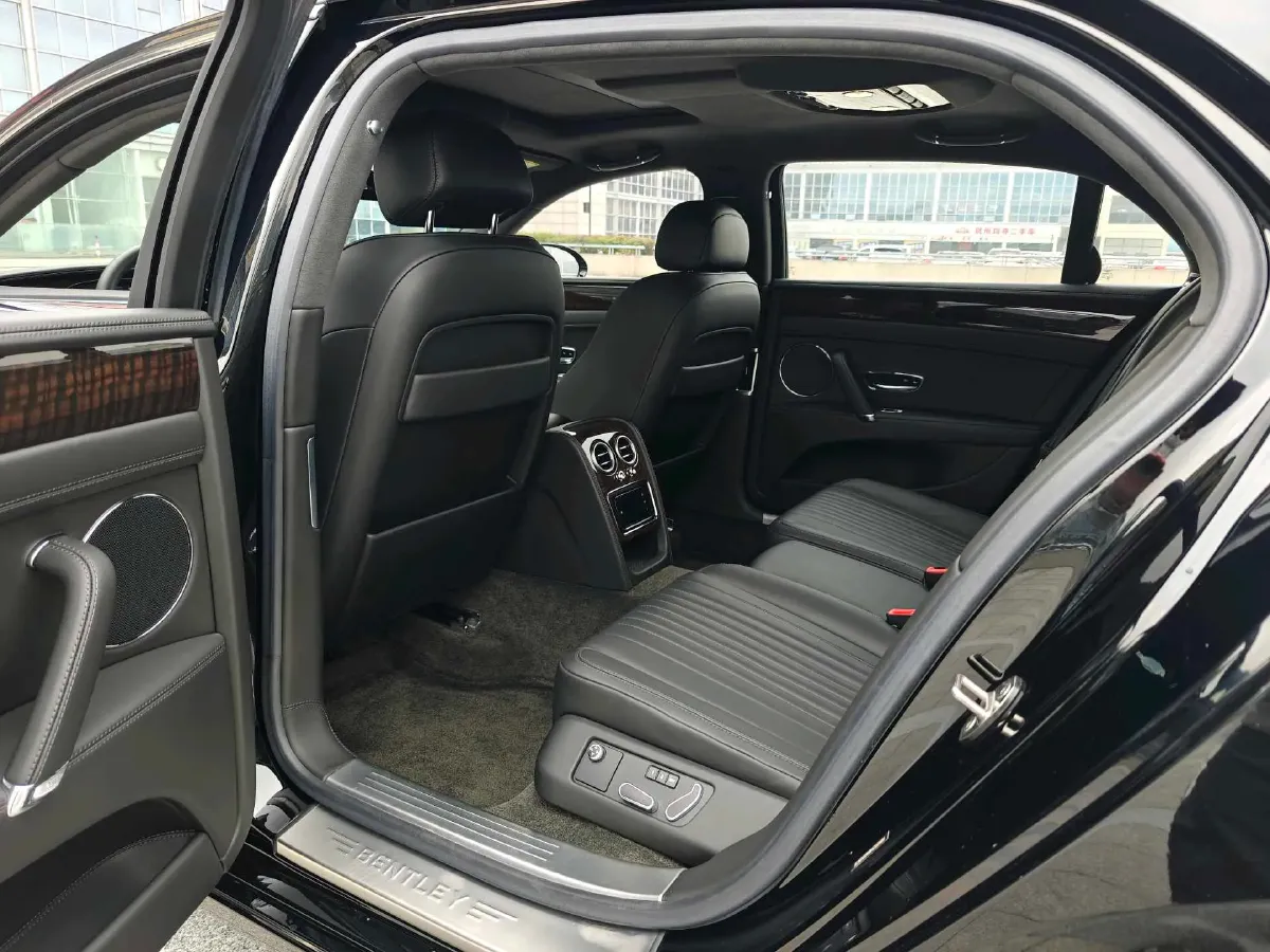 2016 Bentley Flying Spur 4.0T 507HP V8 8AT,autocango,china used car exporter,china ev exporter,chinese used car exporter,chinese used ev exporter