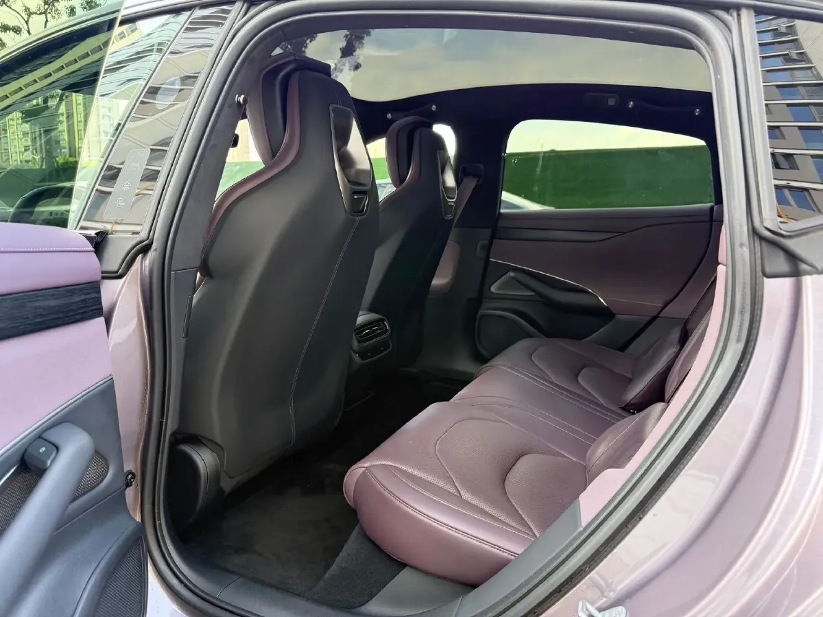 2024 MI SU7 BEV 101KWH,autocango,china used car exporter,china ev exporter,chinese used car exporter,chinese used ev exporter