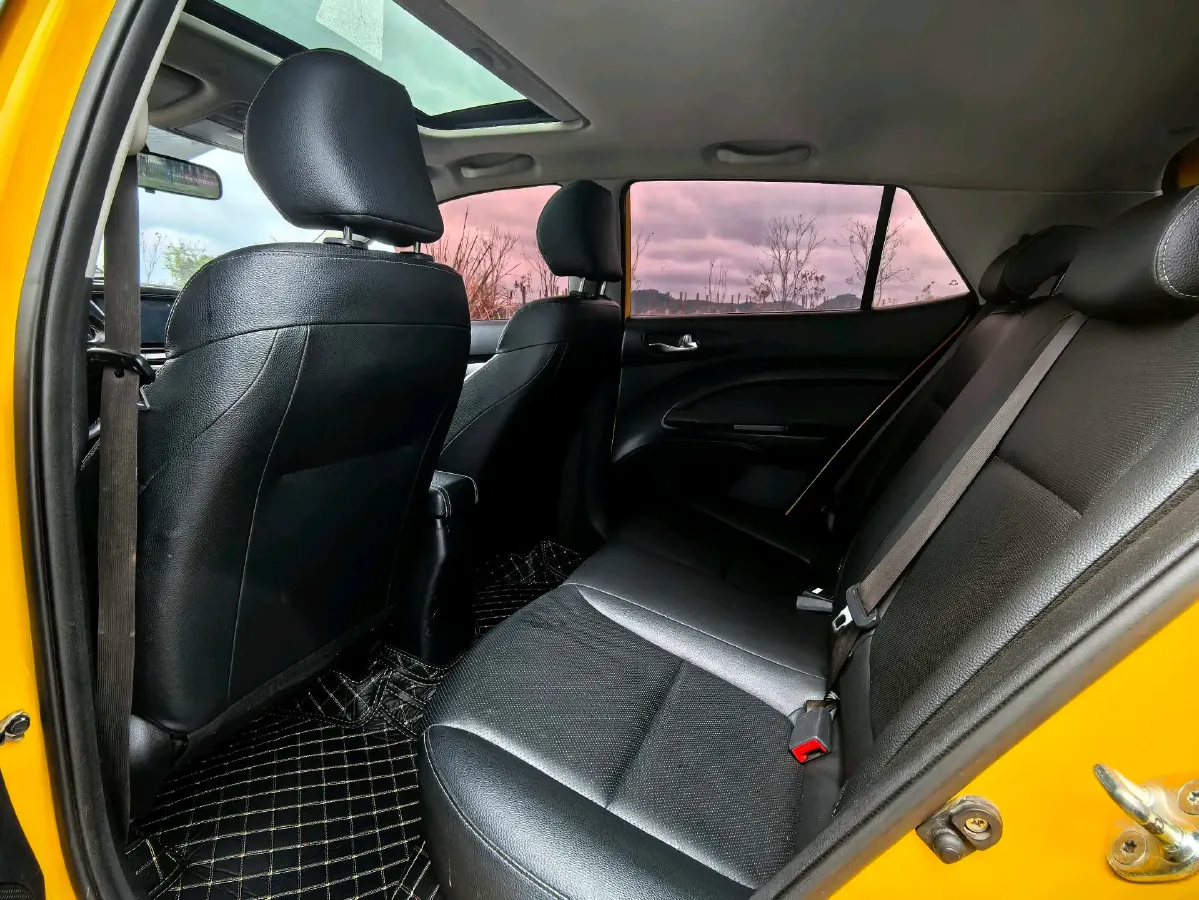 2021 Kia KX1 1.4L 100HP L4 6AT,autocango,china used car exporter,china ev exporter,chinese used car exporter,chinese used ev exporter