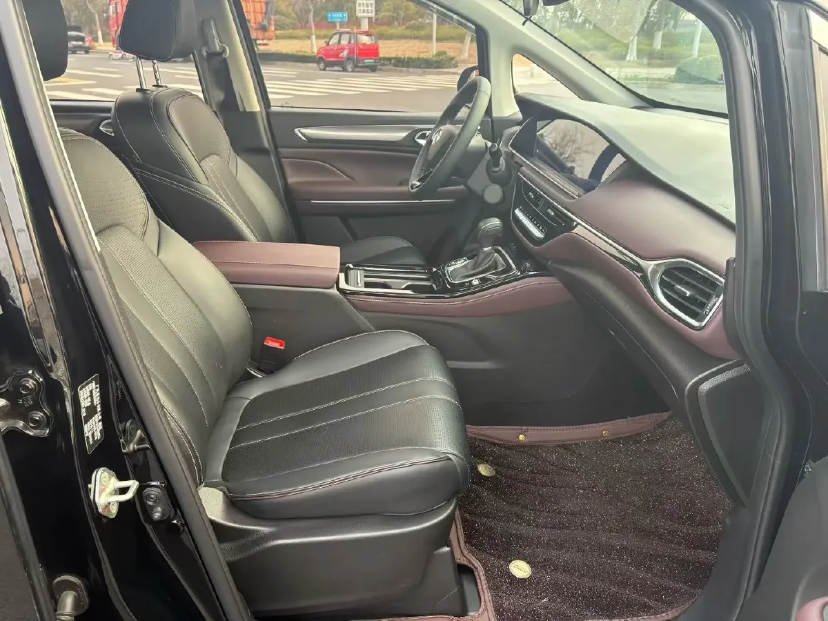 2023 GAC Trumpchi M6 1.5T 177HP L4 7DCT,autocango,china used car exporter,china ev exporter,chinese used car exporter,chinese used ev exporter