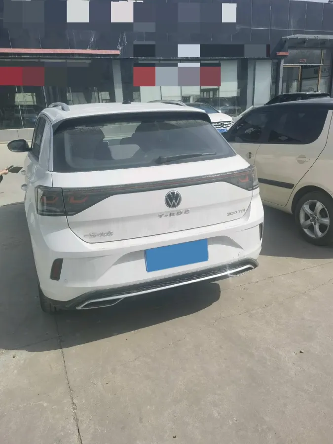 2023 Volkswagen T-Roc 1.5T 160HP L4 7DCT,autocango,china used car exporter,china ev exporter,chinese used car exporter,chinese used ev exporter