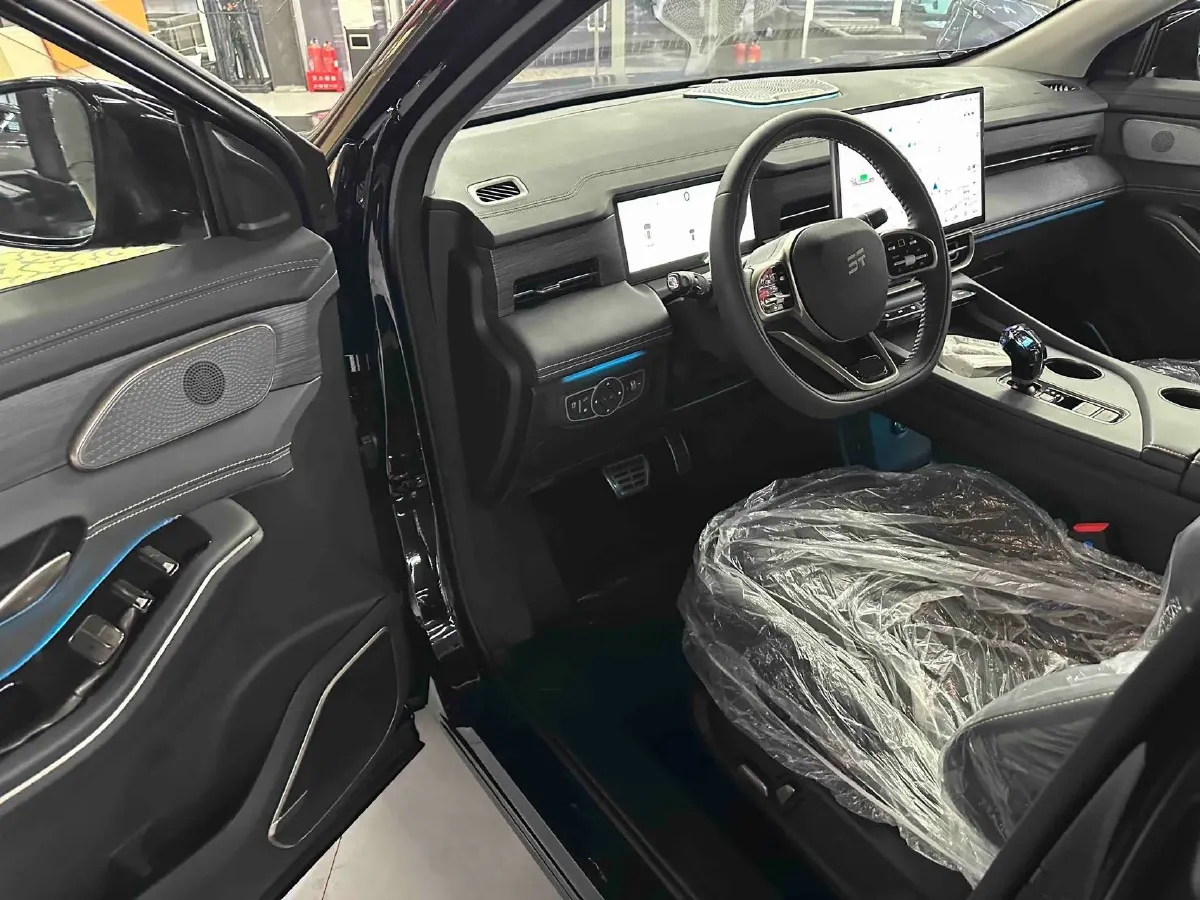 2025 Exceed VXC-DM 1.5T 156HP L4 3DHT PHEV 34.46KWH,autocango,china used car exporter,china ev exporter,chinese used car exporter,chinese used ev exporter