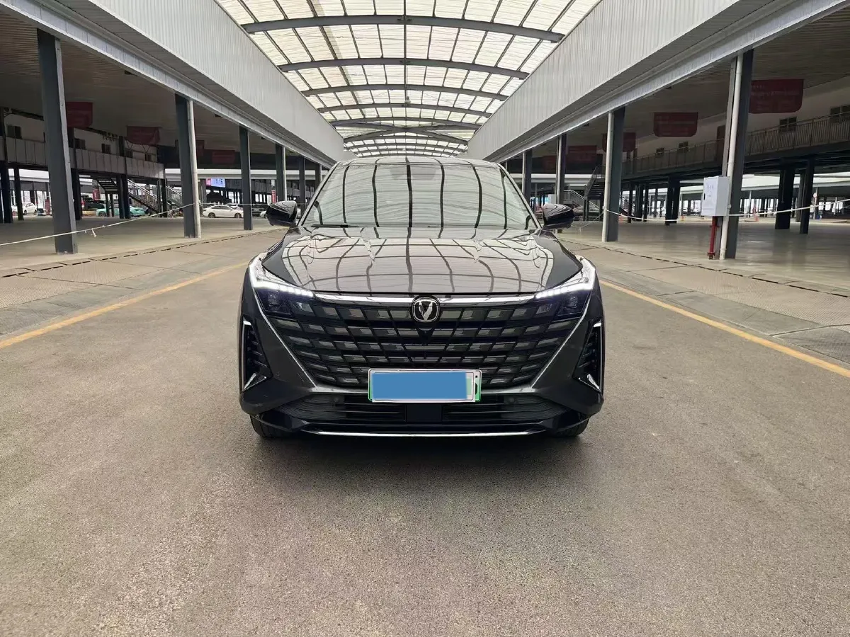 2024 ChangAn UNI-Z 1.5L 98HP L4 E-CVT PHEV 18.4KWH,autocango,china used car exporter,china ev exporter,chinese used car exporter,chinese used ev exporter