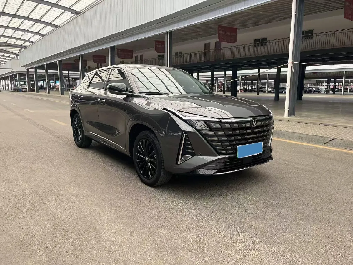 2024 ChangAn UNI-Z 1.5L 98HP L4 E-CVT PHEV 18.4KWH,autocango,china used car exporter,china ev exporter,chinese used car exporter,chinese used ev exporter