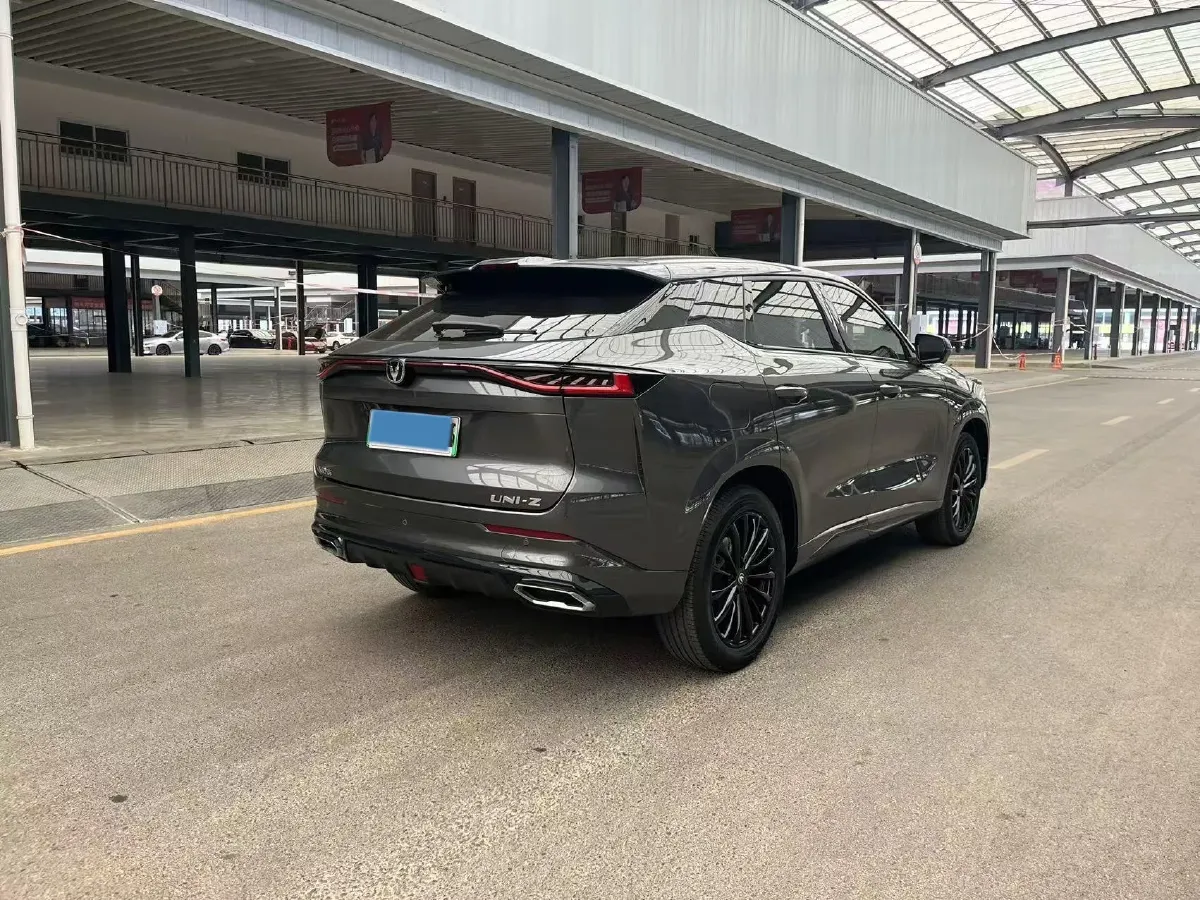 2024 ChangAn UNI-Z 1.5L 98HP L4 E-CVT PHEV 18.4KWH,autocango,china used car exporter,china ev exporter,chinese used car exporter,chinese used ev exporter