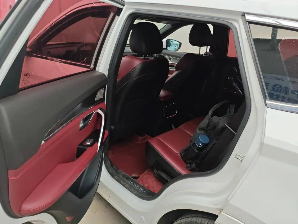 2021 Chery Tiggo 8 Plus 1.6T 197HP L4 7DCT,autocango,china used car exporter,china ev exporter,chinese used car exporter,chinese used ev exporter