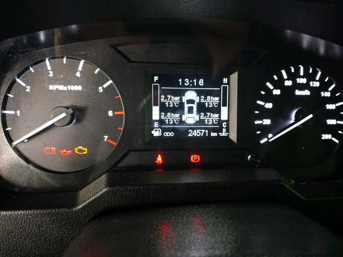 2023 BAW 212 2.4T 211HP L4 6MT,autocango,china used car exporter,china ev exporter,chinese used car exporter,chinese used ev exporter