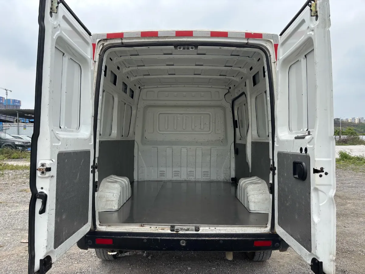 2018 DongFeng DFAC YuFeng 2.5T 136HP L4 6MT,autocango,china used car exporter,china ev exporter,chinese used car exporter,chinese used ev exporter