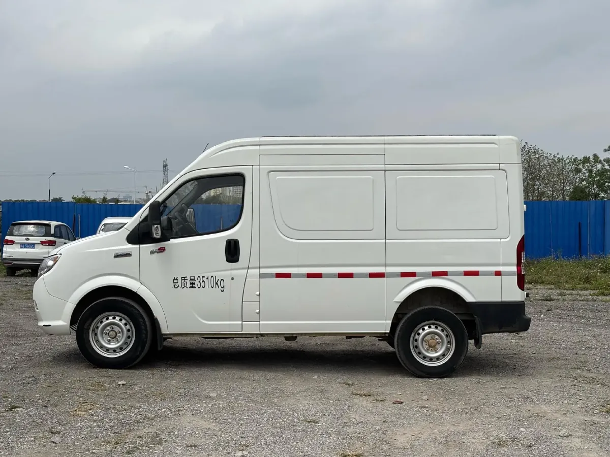 2018 DongFeng DFAC YuFeng 2.5T 136HP L4 6MT,autocango,china used car exporter,china ev exporter,chinese used car exporter,chinese used ev exporter