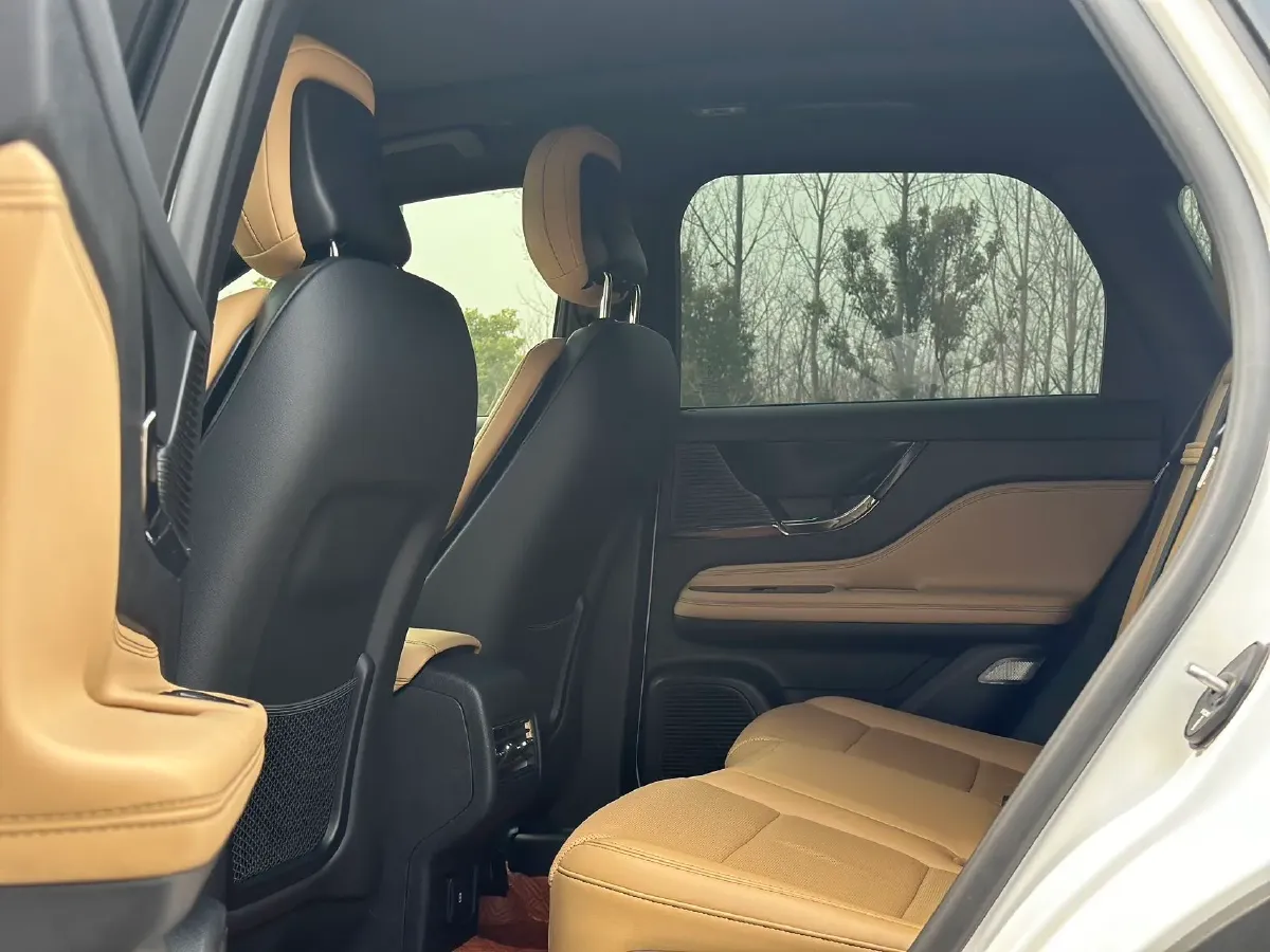 2021 Lincoln Corsair 2.0T 245HP L4 8AT,autocango,china used car exporter,china ev exporter,chinese used car exporter,chinese used ev exporter