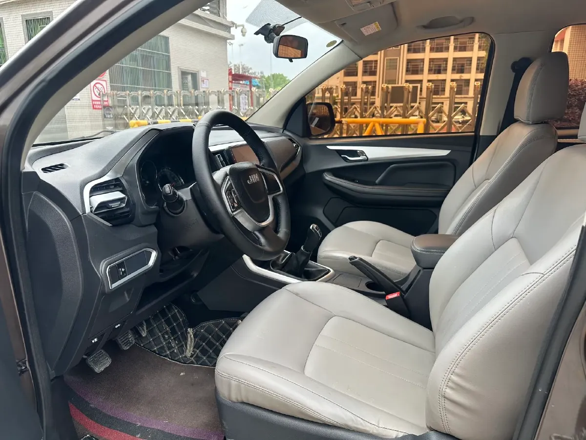 2020 Isuzu RE-MAX Jim 2.8T 120HP L4 5MT,autocango,china used car exporter,china ev exporter,chinese used car exporter,chinese used ev exporter