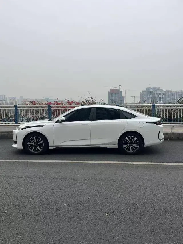 2024 ChangAn QiYuan A05 1.5L 110HP L4 E-CVT PHEV 9.07KWH,autocango,china used car exporter,china ev exporter,chinese used car exporter,chinese used ev exporter