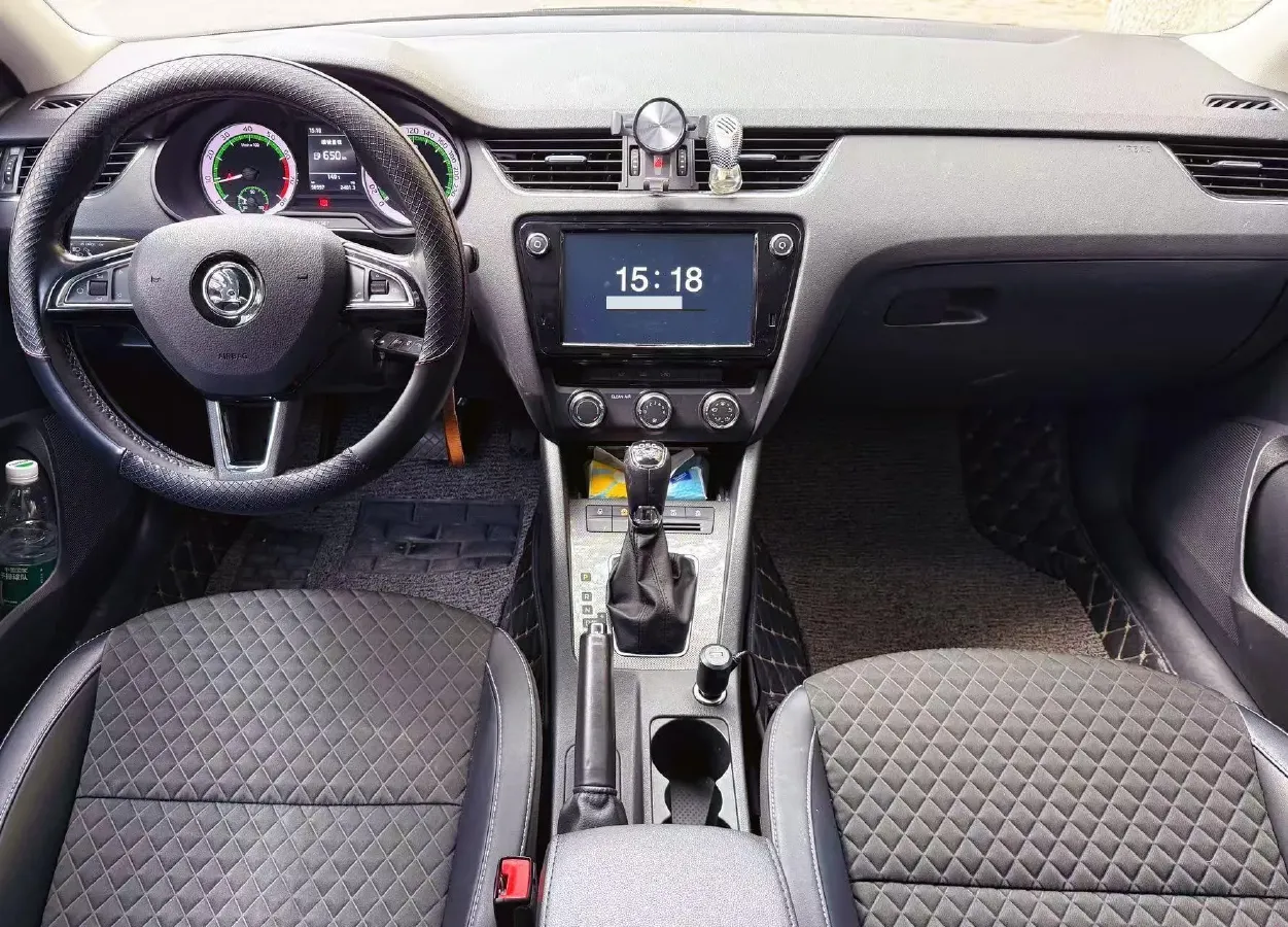 2018 Skoda Octavia 1.2T 116HP L4 7DCT,autocango,china used car exporter,china ev exporter,chinese used car exporter,chinese used ev exporter