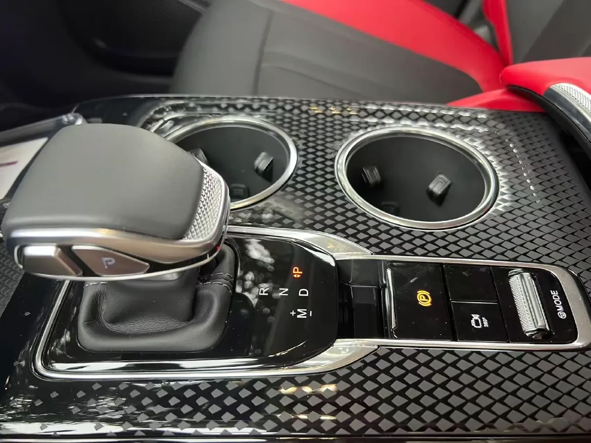 2023 HongQi HS3 1.5T 169HP L4 7DCT,autocango,china used car exporter,china ev exporter,chinese used car exporter,chinese used ev exporter