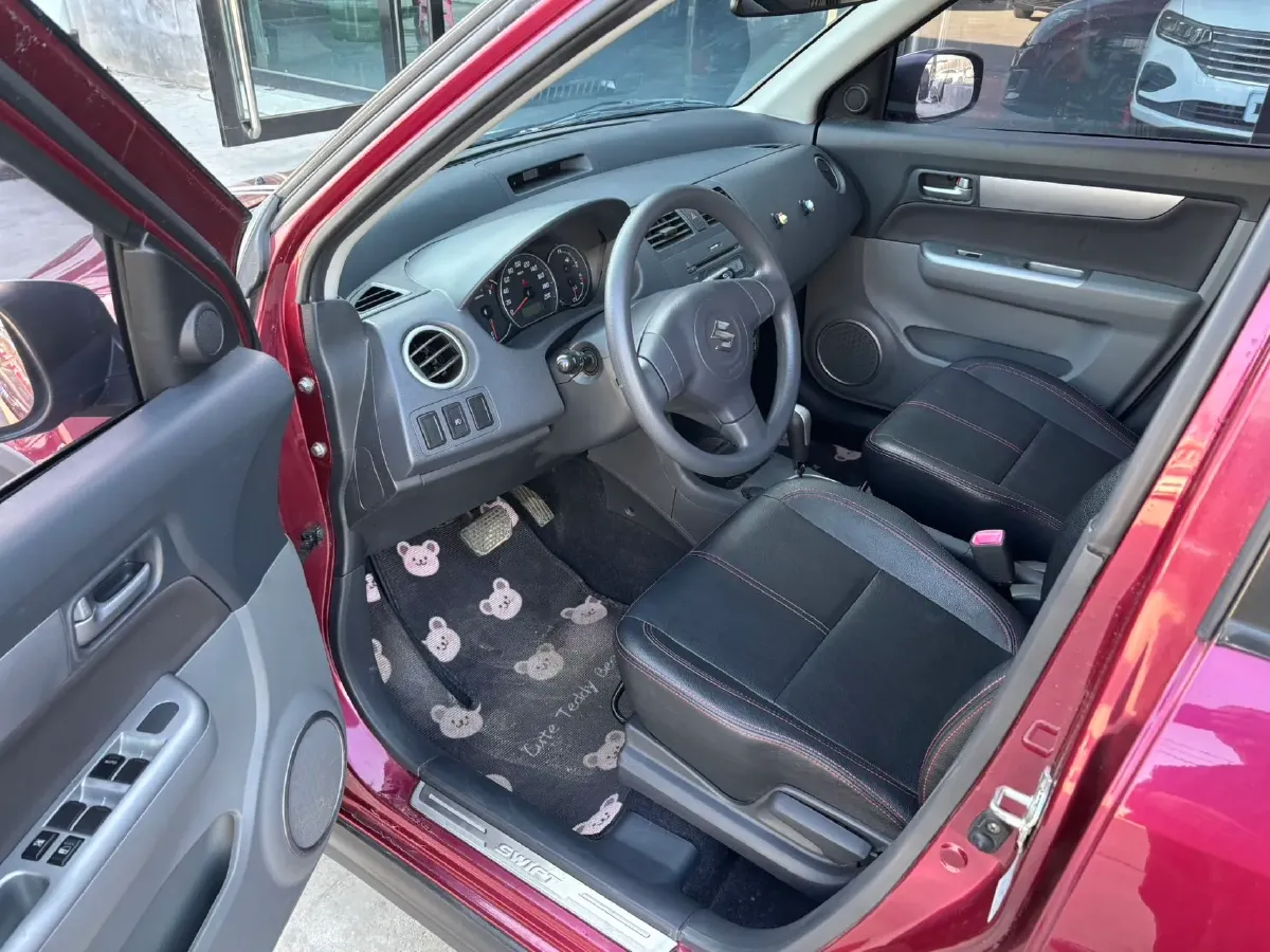 2016 Suzuki Swift 1.5L 103HP L4 4AT,autocango,china used car exporter,china ev exporter,chinese used car exporter,chinese used ev exporter