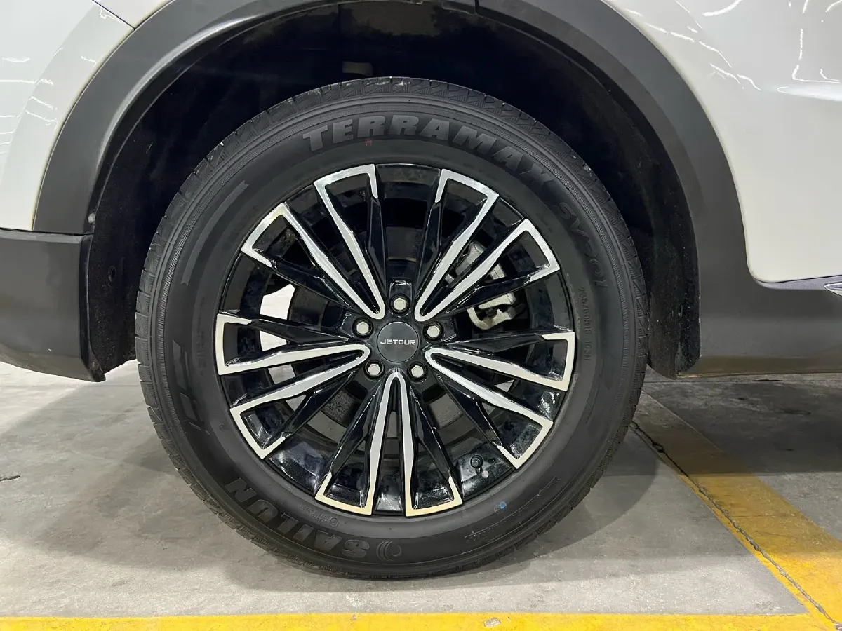 2023 Jetour X70 Plus 1.5T 156HP L4 6MT,autocango,china used car exporter,china ev exporter,chinese used car exporter,chinese used ev exporter