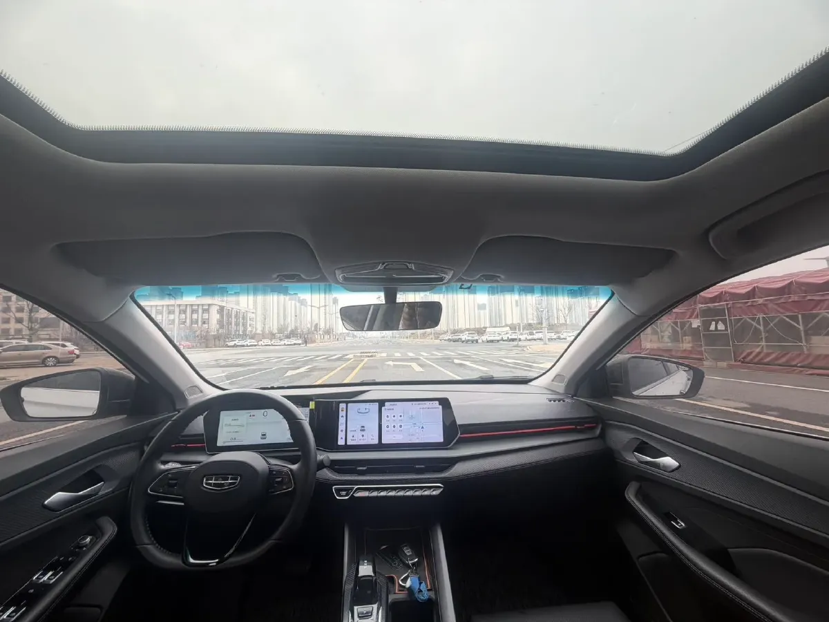 2022 Geely Binray 1.5T 181HP L4 7DCT,autocango,china used car exporter,china ev exporter,chinese used car exporter,chinese used ev exporter