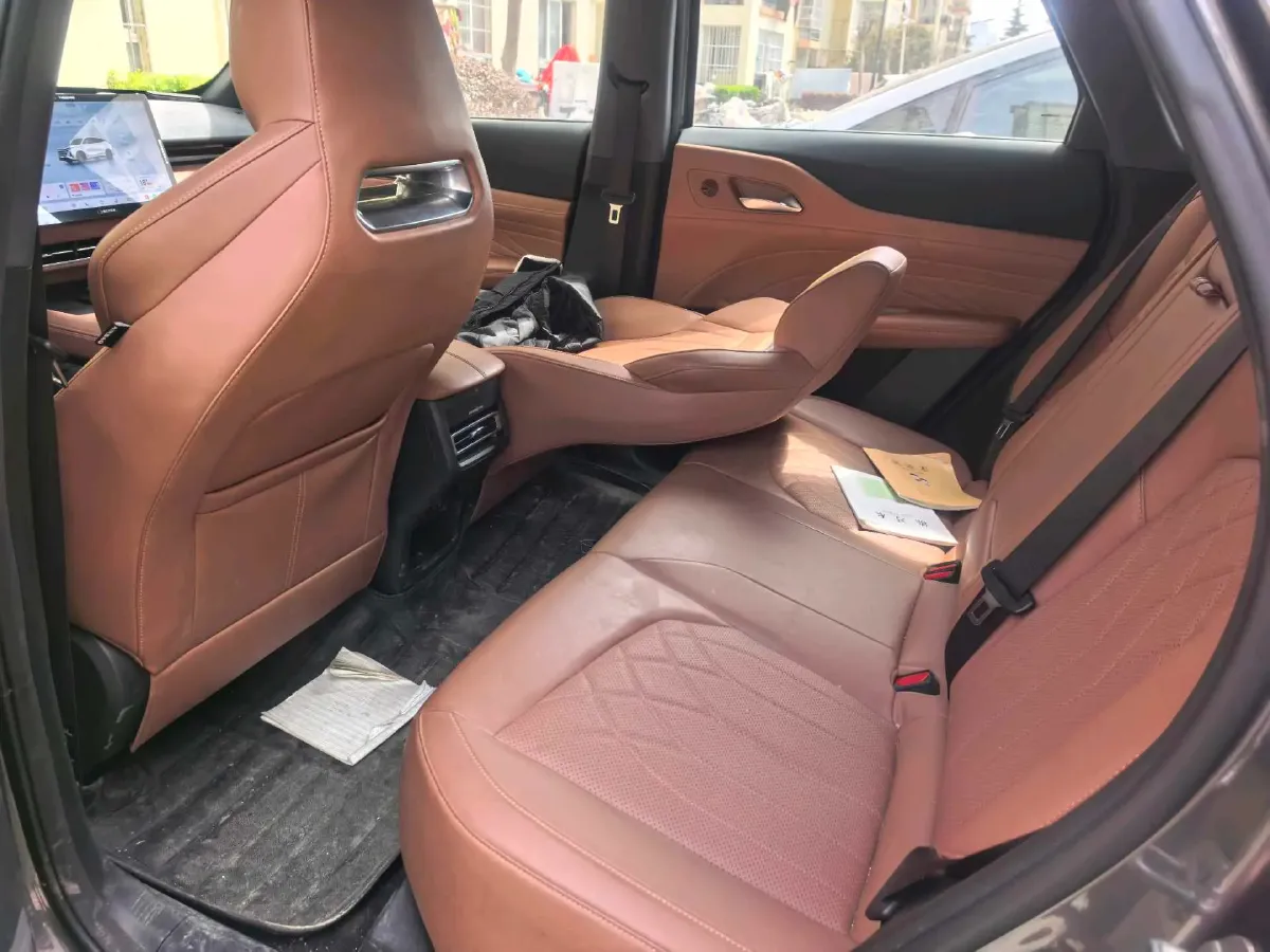 2024 ChangAn UNI-Z 1.5L 98HP L4 E-CVT PHEV 18.4KWH,autocango,china used car exporter,china ev exporter,chinese used car exporter,chinese used ev exporter