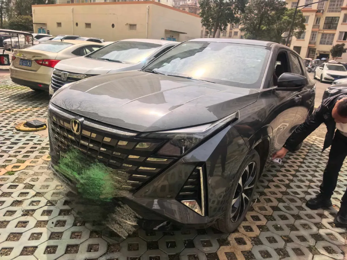 2024 ChangAn UNI-Z 1.5L 98HP L4 E-CVT PHEV 18.4KWH,autocango,china used car exporter,china ev exporter,chinese used car exporter,chinese used ev exporter