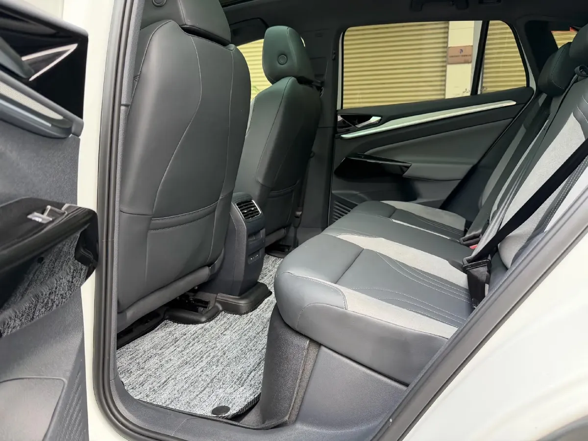 2022 Neta S Range Extended 231HP REEV 43.51KWH,autocango,china used car exporter,china ev exporter,chinese used car exporter,chinese used ev exporter